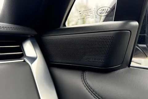 KW24LAO Land Rover Range Rover 3.0 P460e HSE 5dr Thumbnail #26