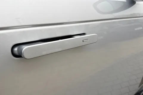 KW24LAO Land Rover Range Rover 3.0 P460e HSE 5dr Thumbnail #31