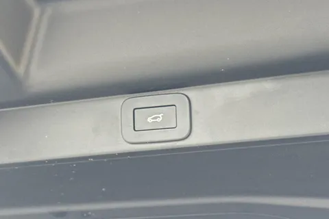 KW24LAO Land Rover Range Rover 3.0 P460e HSE 5dr Thumbnail #33