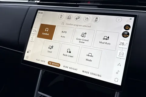 KW24LAO Land Rover Range Rover 3.0 P460e HSE 5dr Thumbnail #44