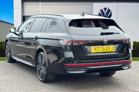 KS75CFJ Volkswagen Passat 1.5 TSI eHybrid 272 Black Edition 5dr DSG **TOW BAR, BLACK SIGNATURE PACK** Thumbnail #3