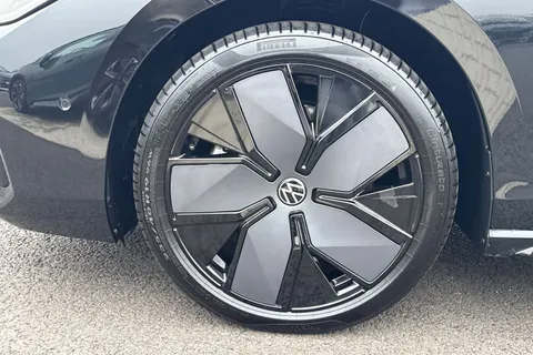 KS75CFJ Volkswagen Passat 1.5 TSI eHybrid 272 Black Edition 5dr DSG **TOW BAR, BLACK SIGNATURE PACK** Thumbnail #13