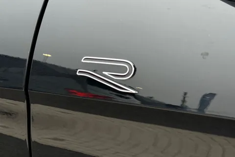 KS75CFJ Volkswagen Passat 1.5 TSI eHybrid 272 Black Edition 5dr DSG **TOW BAR, BLACK SIGNATURE PACK** Thumbnail #28