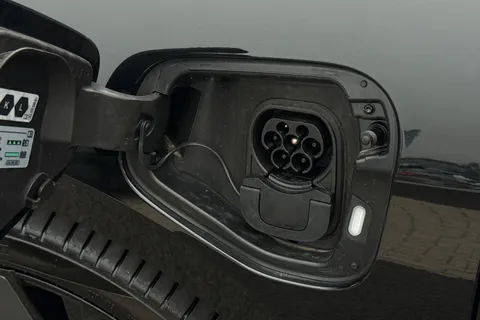 KS75CFJ Volkswagen Passat 1.5 TSI eHybrid 272 Black Edition 5dr DSG **TOW BAR, BLACK SIGNATURE PACK** Thumbnail #29