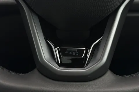 KS75CFJ Volkswagen Passat 1.5 TSI eHybrid 272 Black Edition 5dr DSG **TOW BAR, BLACK SIGNATURE PACK** Thumbnail #39