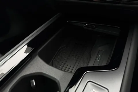 KS75CFJ Volkswagen Passat 1.5 TSI eHybrid 272 Black Edition 5dr DSG **TOW BAR, BLACK SIGNATURE PACK** Thumbnail #41