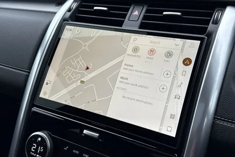 KO73LSJ Land Rover Discovery 3.0 D300 Dynamic HSE 5dr Thumbnail #13