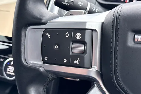 KO73LSJ Land Rover Discovery 3.0 D300 Dynamic HSE 5dr Thumbnail #33