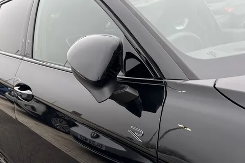 DG75ZYH Volkswagen Passat 1.5 TSI eHybrid 272 R-Line 5dr DSG**PAN ROOF + INFO PACK + DRIVER ASSIST** Thumbnail #26