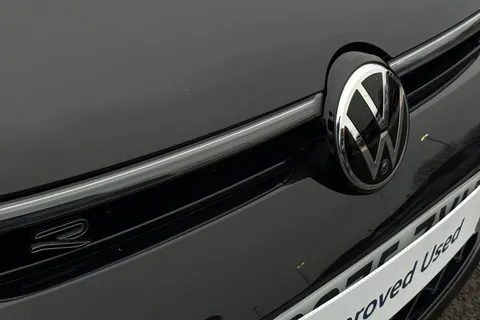 DG75ZYH Volkswagen Passat 1.5 TSI eHybrid 272 R-Line 5dr DSG**PAN ROOF + INFO PACK + DRIVER ASSIST** Thumbnail #28