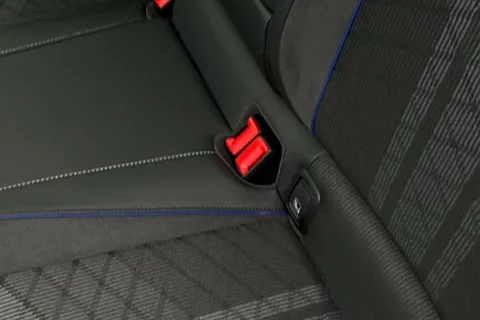 DG75ZYH Volkswagen Passat 1.5 TSI eHybrid 272 R-Line 5dr DSG**PAN ROOF + INFO PACK + DRIVER ASSIST** Thumbnail #35