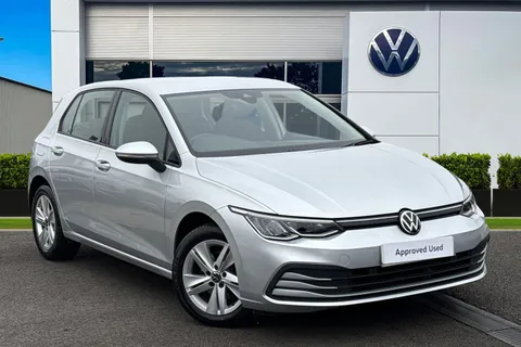 GL23MZZ Volkswagen Golf 1.0 TSI Life 5dr Thumbnail #2