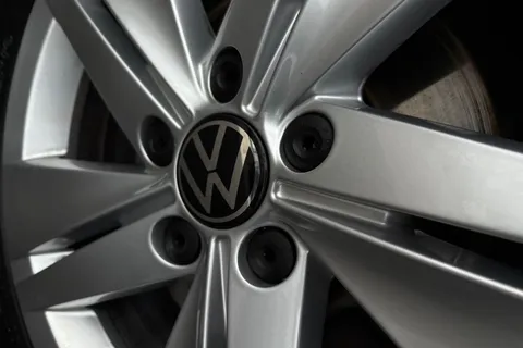 GL23MZZ Volkswagen Golf 1.0 TSI Life 5dr Thumbnail #27