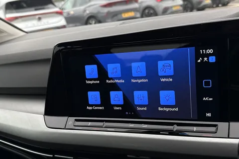 GL23MZZ Volkswagen Golf 1.0 TSI Life 5dr Thumbnail #36