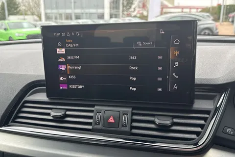 38 of 67 for Audi Q5 S line 40 TDI quattro 204 PS S tronic