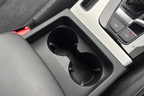 48 of 67 for Audi Q5 S line 40 TDI quattro 204 PS S tronic