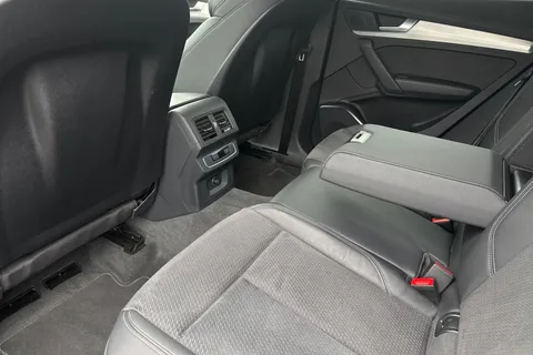 52 of 67 for Audi Q5 S line 40 TDI quattro 204 PS S tronic