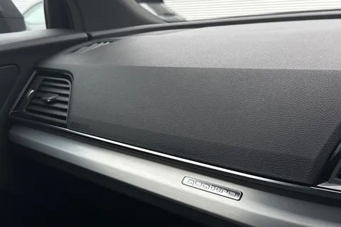 54 of 67 for Audi Q5 S line 40 TDI quattro 204 PS S tronic