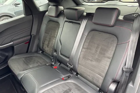 AK71EYV Ford Kuga 2.5 EcoBoost Duratec 14.4kWh ST-Line CVT Euro 6 (s/s) 5dr Thumbnail #20