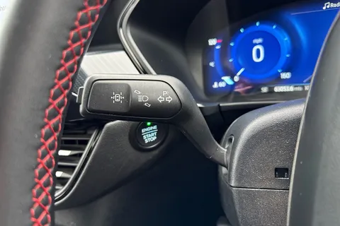 AK71EYV Ford Kuga 2.5 EcoBoost Duratec 14.4kWh ST-Line CVT Euro 6 (s/s) 5dr Thumbnail #43