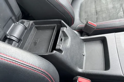 AK71EYV Ford Kuga 2.5 EcoBoost Duratec 14.4kWh ST-Line CVT Euro 6 (s/s) 5dr Thumbnail #62