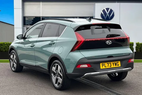 PL73YWG Hyundai Bayon 1.0 T-GDi MHEV Premium DCT Euro 6 (s/s) 5dr Thumbnail #3