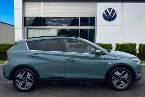 PL73YWG Hyundai Bayon 1.0 T-GDi MHEV Premium DCT Euro 6 (s/s) 5dr Thumbnail #4