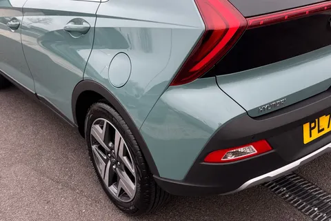 PL73YWG Hyundai Bayon 1.0 T-GDi MHEV Premium DCT Euro 6 (s/s) 5dr Thumbnail #9