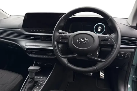 PL73YWG Hyundai Bayon 1.0 T-GDi MHEV Premium DCT Euro 6 (s/s) 5dr Thumbnail #19