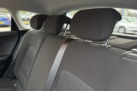 PL73YWG Hyundai Bayon 1.0 T-GDi MHEV Premium DCT Euro 6 (s/s) 5dr Thumbnail #20