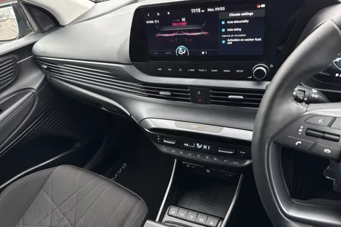 PL73YWG Hyundai Bayon 1.0 T-GDi MHEV Premium DCT Euro 6 (s/s) 5dr Thumbnail #23