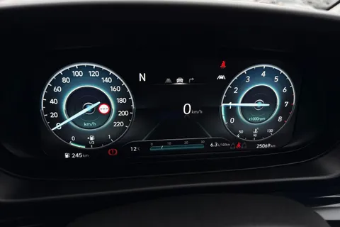 PL73YWG Hyundai Bayon 1.0 T-GDi MHEV Premium DCT Euro 6 (s/s) 5dr Thumbnail #35