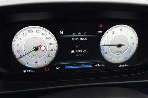 PL73YWG Hyundai Bayon 1.0 T-GDi MHEV Premium DCT Euro 6 (s/s) 5dr Thumbnail #38