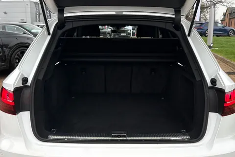 YP24FZR Audi A4 Avant Avant S line 40 TFSI  204 PS S tronic Thumbnail #8