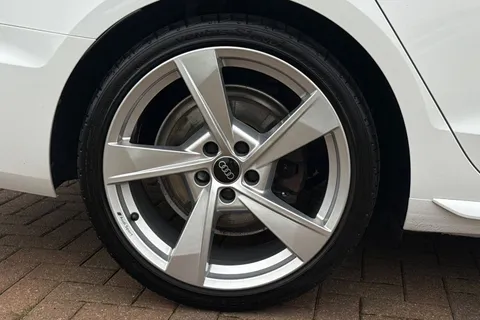 YP24FZR Audi A4 Avant Avant S line 40 TFSI  204 PS S tronic Thumbnail #11