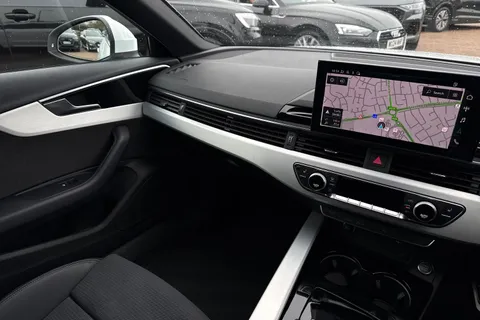 YP24FZR Audi A4 Avant Avant S line 40 TFSI  204 PS S tronic Thumbnail #21