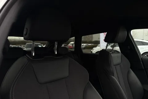 YP24FZR Audi A4 Avant Avant S line 40 TFSI  204 PS S tronic Thumbnail #25