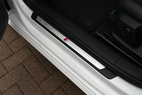 YP24FZR Audi A4 Avant Avant S line 40 TFSI  204 PS S tronic Thumbnail #33