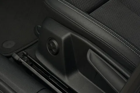 YP24FZR Audi A4 Avant Avant S line 40 TFSI  204 PS S tronic Thumbnail #34