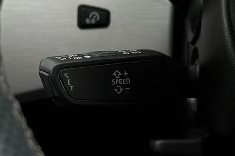 YP24FZR Audi A4 Avant Avant S line 40 TFSI  204 PS S tronic Thumbnail #38