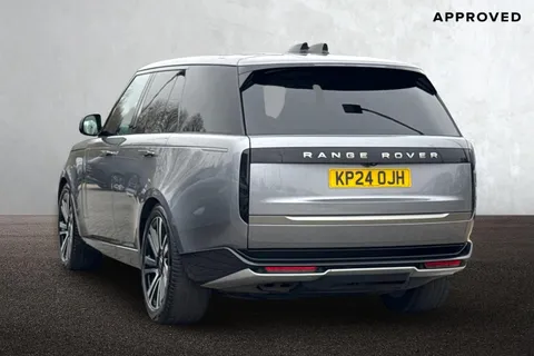 2 of 47 for Land Rover Range Rover 3.0 D300 HSE 5dr