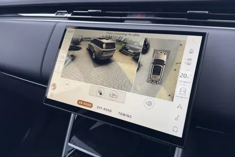 13 of 47 for Land Rover Range Rover 3.0 D300 HSE 5dr