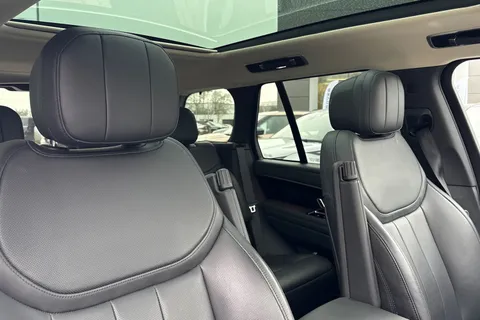 22 of 47 for Land Rover Range Rover 3.0 D300 HSE 5dr