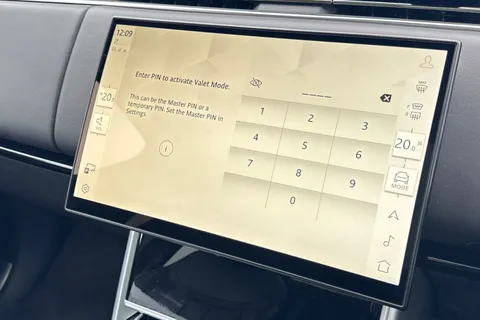 43 of 47 for Land Rover Range Rover 3.0 D300 HSE 5dr