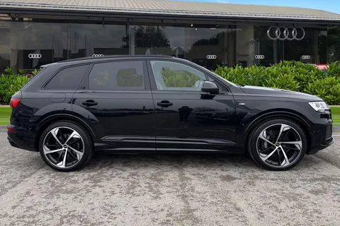 3 of 50 for Audi Q7 Black Edition 50 TDI quattro 286 PS tiptronic
