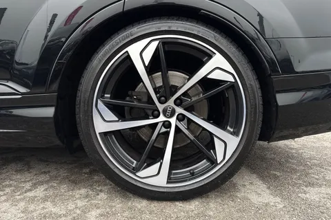 10 of 50 for Audi Q7 Black Edition 50 TDI quattro 286 PS tiptronic