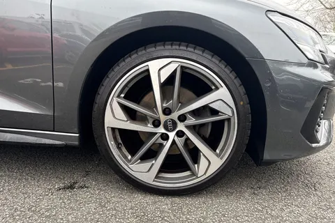 DX73XKK Audi A3 Black Edition 35 TFSI 150 PS S tronic Thumbnail #10