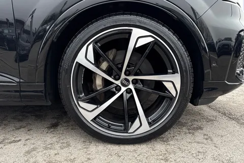 12 of 50 for Audi Q7 Black Edition 50 TDI quattro 286 PS tiptronic