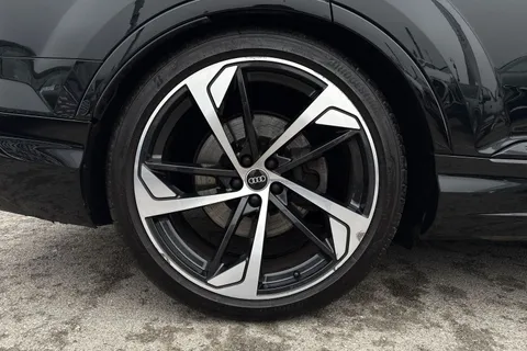 13 of 50 for Audi Q7 Black Edition 50 TDI quattro 286 PS tiptronic