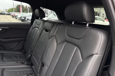 19 of 50 for Audi Q7 Black Edition 50 TDI quattro 286 PS tiptronic